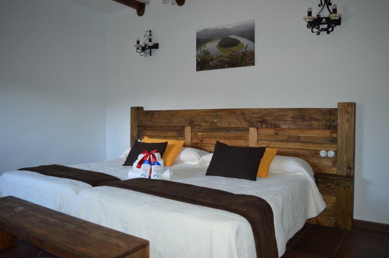 Las Estrebedes Casa Rural Guest House Caminomorisco Exterior foto